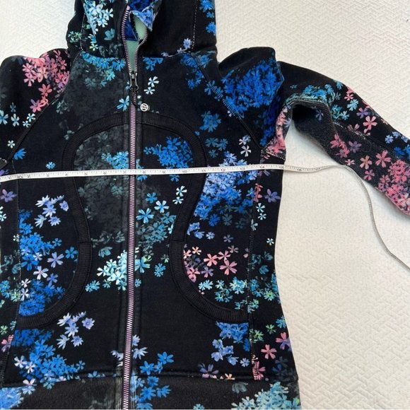 𝅺rare! Lululemon Scuba Hoodie Stretch Blue Petal Pop Size 2 - Picture 8 of 9